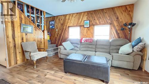 24 Railway Avenue, Meota Rm No.468, SK - Indoor Photo Showing Living Room