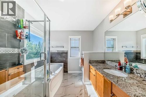 574 Chaparral Drive Se, Calgary, AB - Indoor Photo Showing Bathroom