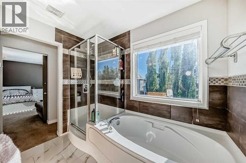 574 Chaparral Drive Se, Calgary, AB - Indoor Photo Showing Bathroom