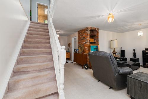 1270 Fox Tree Road, Lister, BC - Indoor Photo Showing Other Room