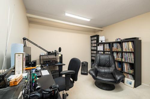 1270 Fox Tree Road, Lister, BC - Indoor