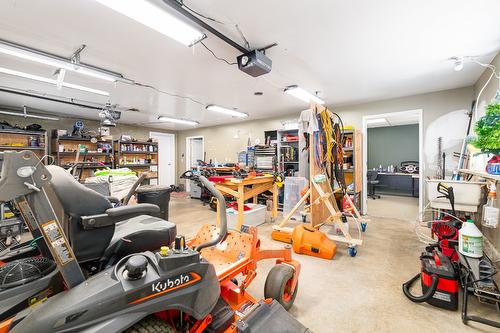 1270 Fox Tree Road, Lister, BC - Indoor Photo Showing Garage
