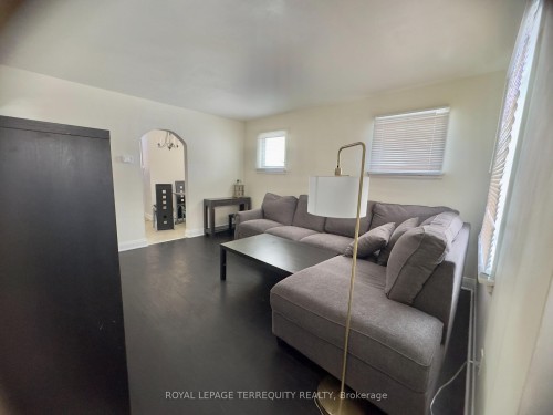 1181 Florence Street, London East, ON - Indoor Photo Showing Living Room