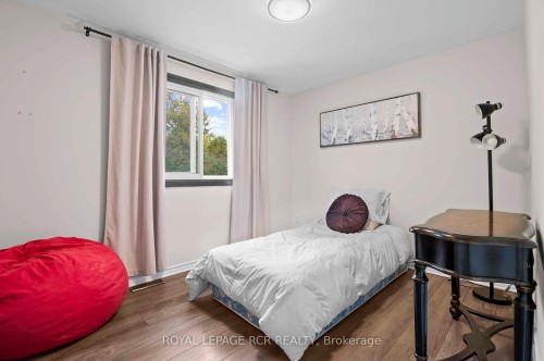 18 Spruyt Avenue, East Luther Grand Valley, ON - Indoor Photo Showing Bedroom