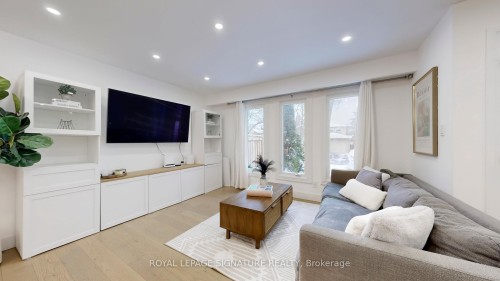3 Freeman Road, Markham, ON - Indoor Photo Showing Living Room
