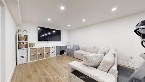 3 Freeman Road, Markham, ON - Indoor