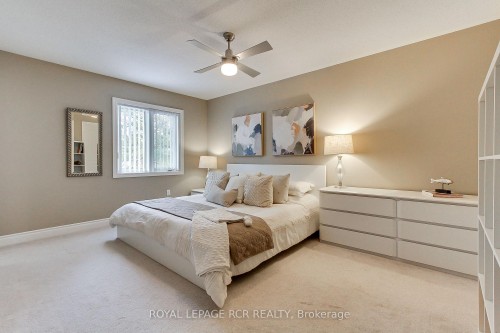 758 Wendy Culbert Crescent, Newmarket, ON - Indoor Photo Showing Bedroom