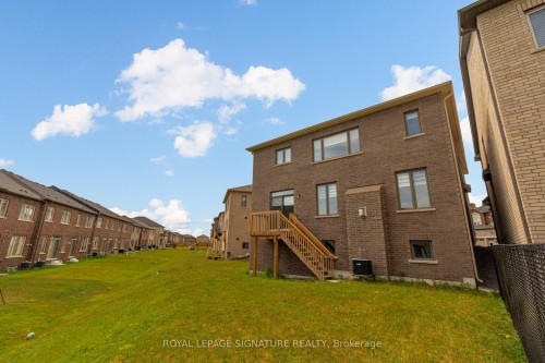 1231 Plymouth Dr. Drive, Oshawa, ON 