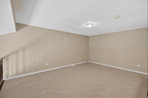 9 Manitoulin Trail, Hamilton, ON - Indoor Photo Showing Other Room