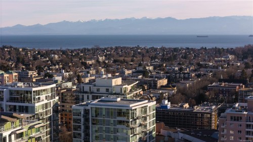 1604-989 Johnson St  Victoria, BC V8V 0E3