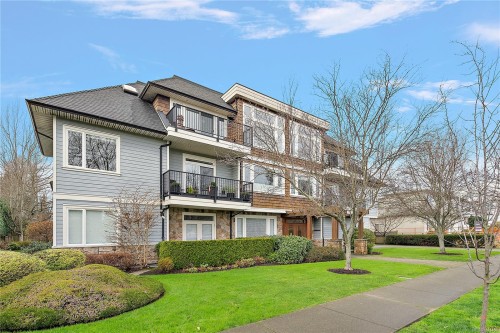 303-9942 Third St, Sidney, BC - Outdoor