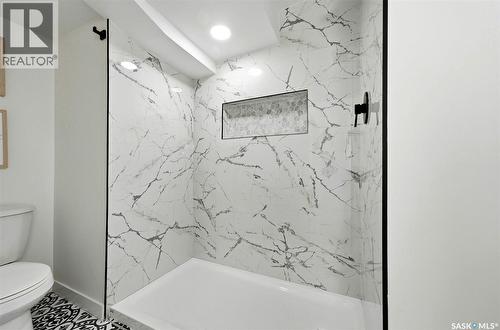 96 Bobolink Bay, Regina, SK - Indoor Photo Showing Bathroom