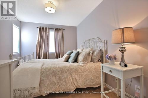 3122 Cabano Crescent, Mississauga, ON - Indoor Photo Showing Bedroom