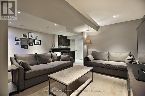 3122 Cabano Crescent, Mississauga, ON - Indoor Photo Showing Living Room