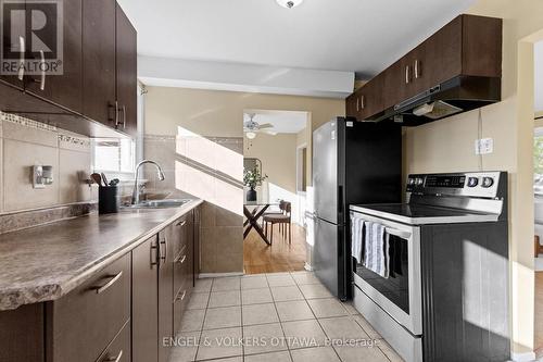 838 Borthwick Avenue, Ottawa, ON - Indoor Photo Showing Kitchen