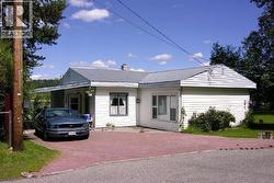 922 RIVER PARK ROAD  Quesnel, BC V2J 2Y9