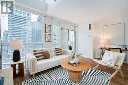 1004 - 1029 KING STREET W  Toronto, ON M6K 3M9