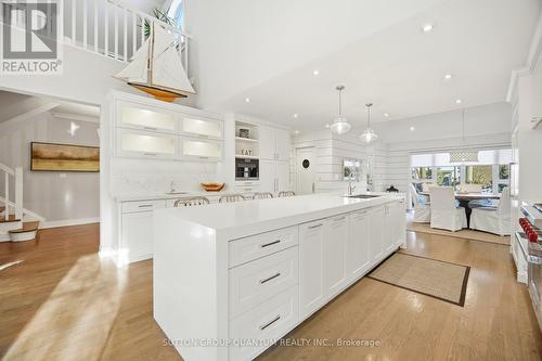 133 Mineola Road E, Mississauga, ON - Indoor Photo Showing Kitchen With Upgraded Kitchen