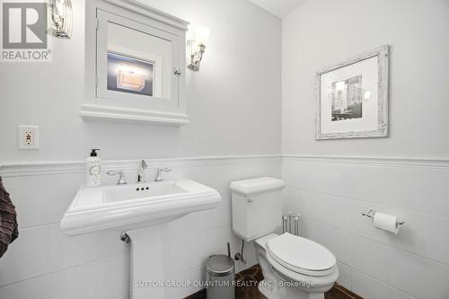 133 Mineola Road E, Mississauga, ON - Indoor Photo Showing Bathroom