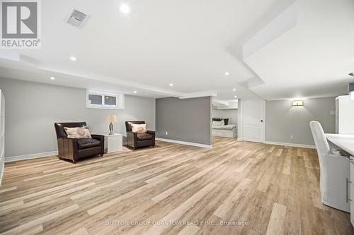 133 Mineola Road E, Mississauga, ON - Indoor