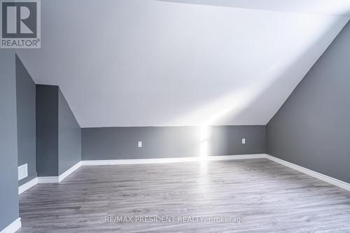 37 Catherine Street, St. Catharines, ON - Indoor Photo Showing Other Room