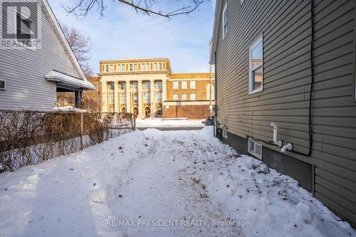 37 Catherine Street, St. Catharines, ON - Outdoor With Exterior
