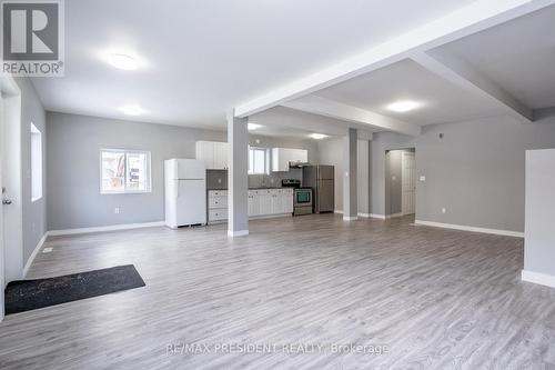 37 Catherine Street, St. Catharines, ON - Indoor Photo Showing Other Room