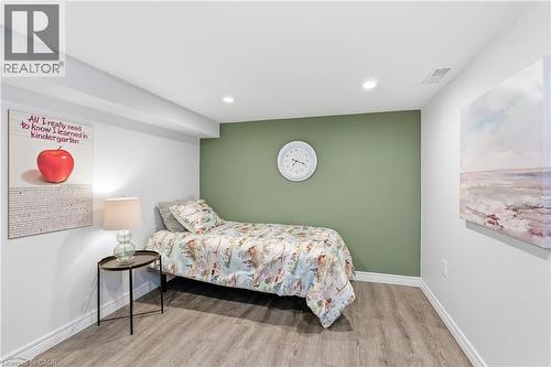 49 Brucedale Avenue E, Hamilton, ON - Indoor Photo Showing Bedroom