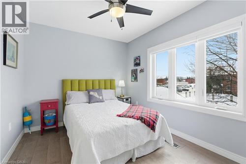 49 Brucedale Avenue E, Hamilton, ON - Indoor Photo Showing Bedroom