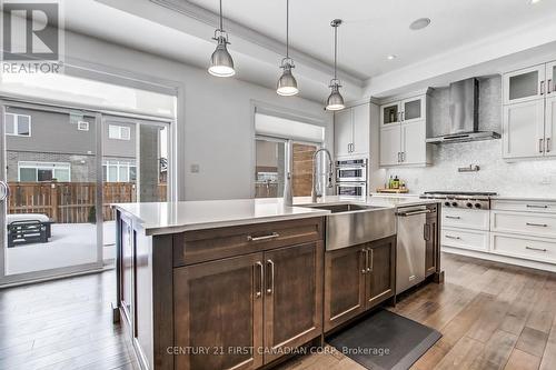 1567 Blackwell Boulevard, London North (North D), ON - Indoor Photo Showing Kitchen With Upgraded Kitchen