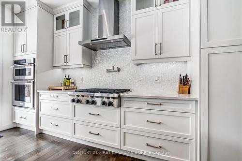 1567 Blackwell Boulevard, London North (North D), ON - Indoor Photo Showing Kitchen With Upgraded Kitchen