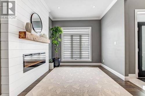 1567 Blackwell Boulevard, London North (North D), ON - Indoor Photo Showing Other Room With Fireplace