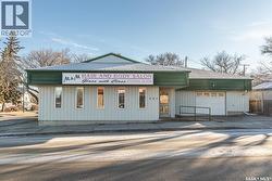 301 4th AVENUE SW  Moose Jaw, SK S6H 5V2