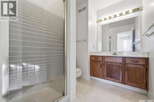 110 Cowley Road, Saskatoon, SK - Indoor Photo Showing Bathroom