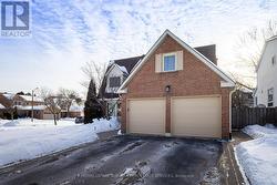 2026 QUAIL VALLEY DRIVE  Burlington, ON L7M 2T5
