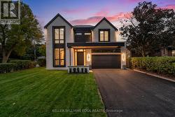 144 MANSFIELD DRIVE  Oakville, ON L6H 1K4