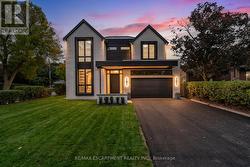 144 MANSFIELD DRIVE Oakville, ON L6H 1K4