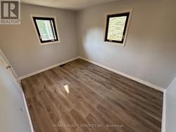 3rd Bedroom With Laminate Floor - 