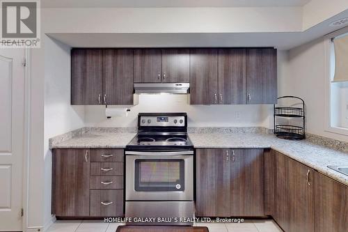 46 Filly Path, Oshawa, ON - Indoor Photo Showing Kitchen