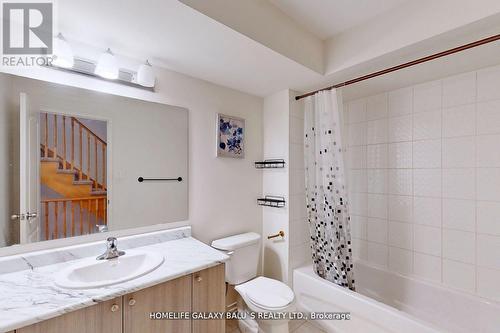 46 Filly Path, Oshawa, ON - Indoor Photo Showing Bathroom