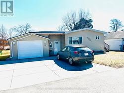 12 VELMA STREET  Strathroy-Caradoc (Sw), ON N7G 3L3