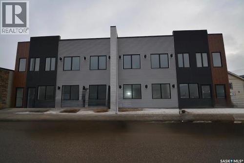 1143 Winnipeg Street, Regina, SK 