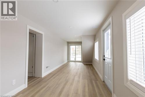 34 Close Avenue, Cambridge, ON - Indoor Photo Showing Other Room