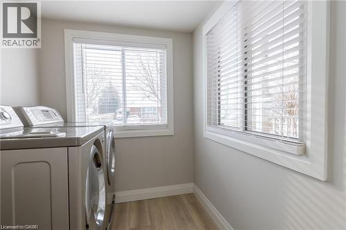 34 Close Avenue, Cambridge, ON - Indoor Photo Showing Laundry Room