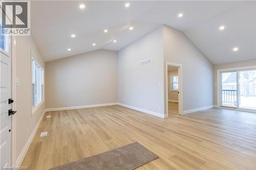 34 Close Avenue, Cambridge, ON - Indoor Photo Showing Other Room