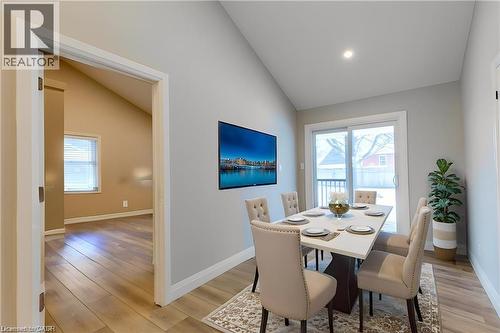 34 Close Avenue, Cambridge, ON - Indoor Photo Showing Dining Room