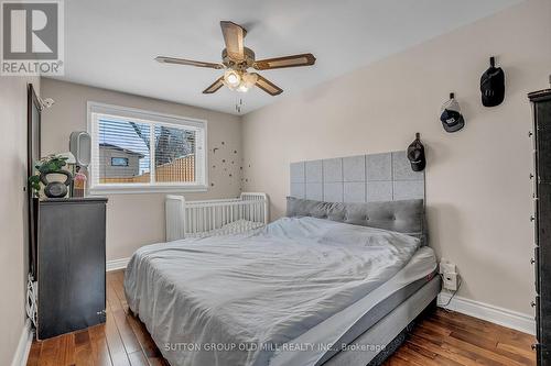 1879 Sandgate Crescent, Mississauga, ON - Indoor Photo Showing Bedroom