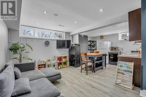 1879 Sandgate Crescent, Mississauga, ON - Indoor