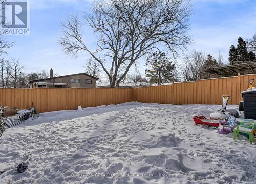 1879 Sandgate Crescent, Mississauga, ON - Outdoor