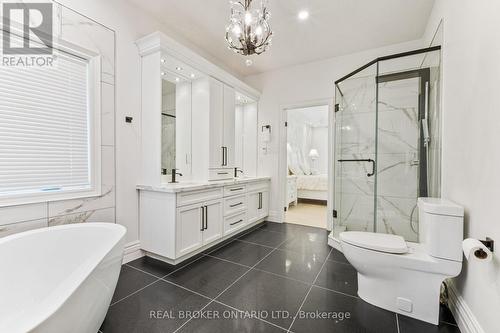 215 Black Maple Court, Kitchener, ON - Indoor Photo Showing Bathroom